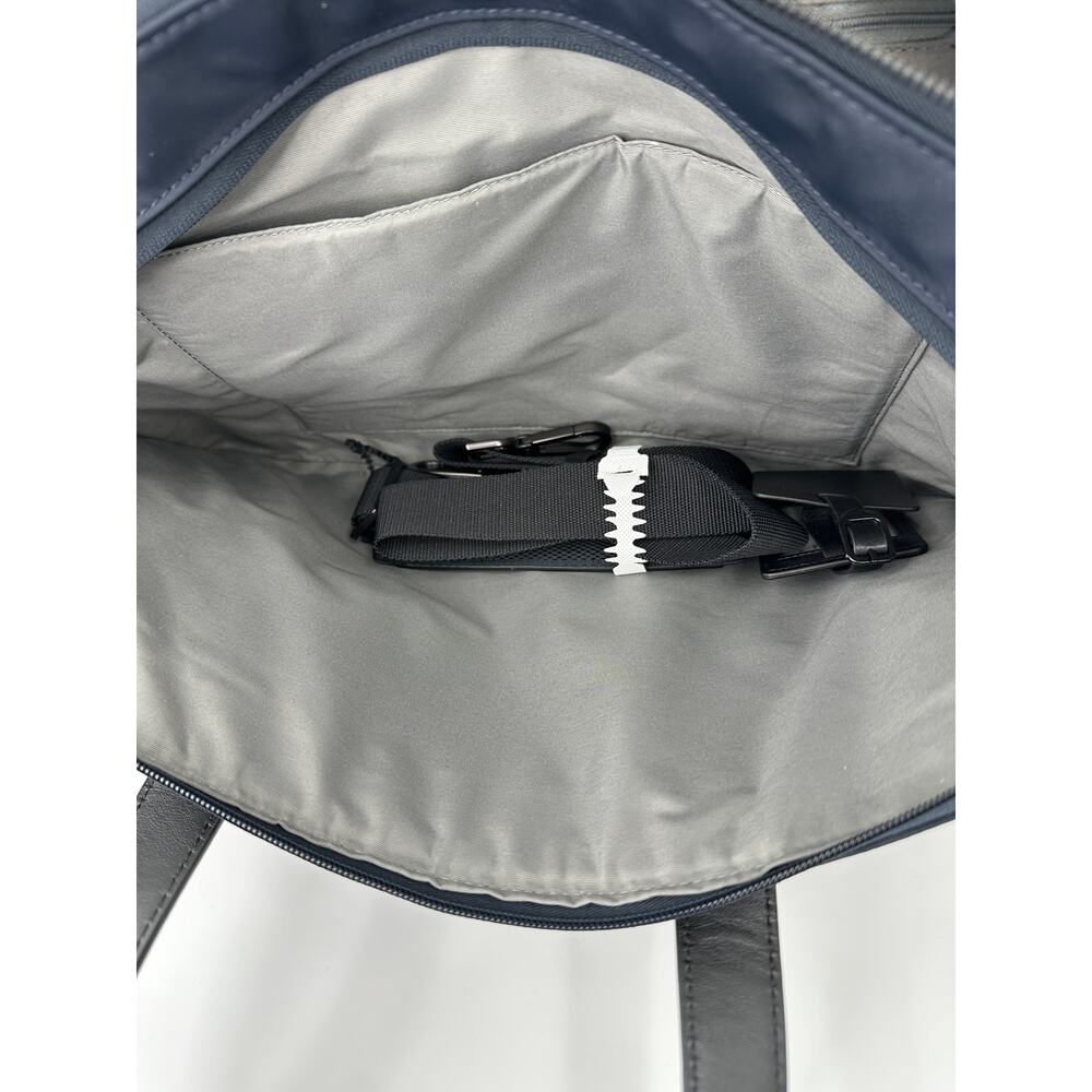 Away The Everywhere Bag Navy Blue Nylon Leather Trim w/ Shoulder Strap 20L - Picture 8 of 9
